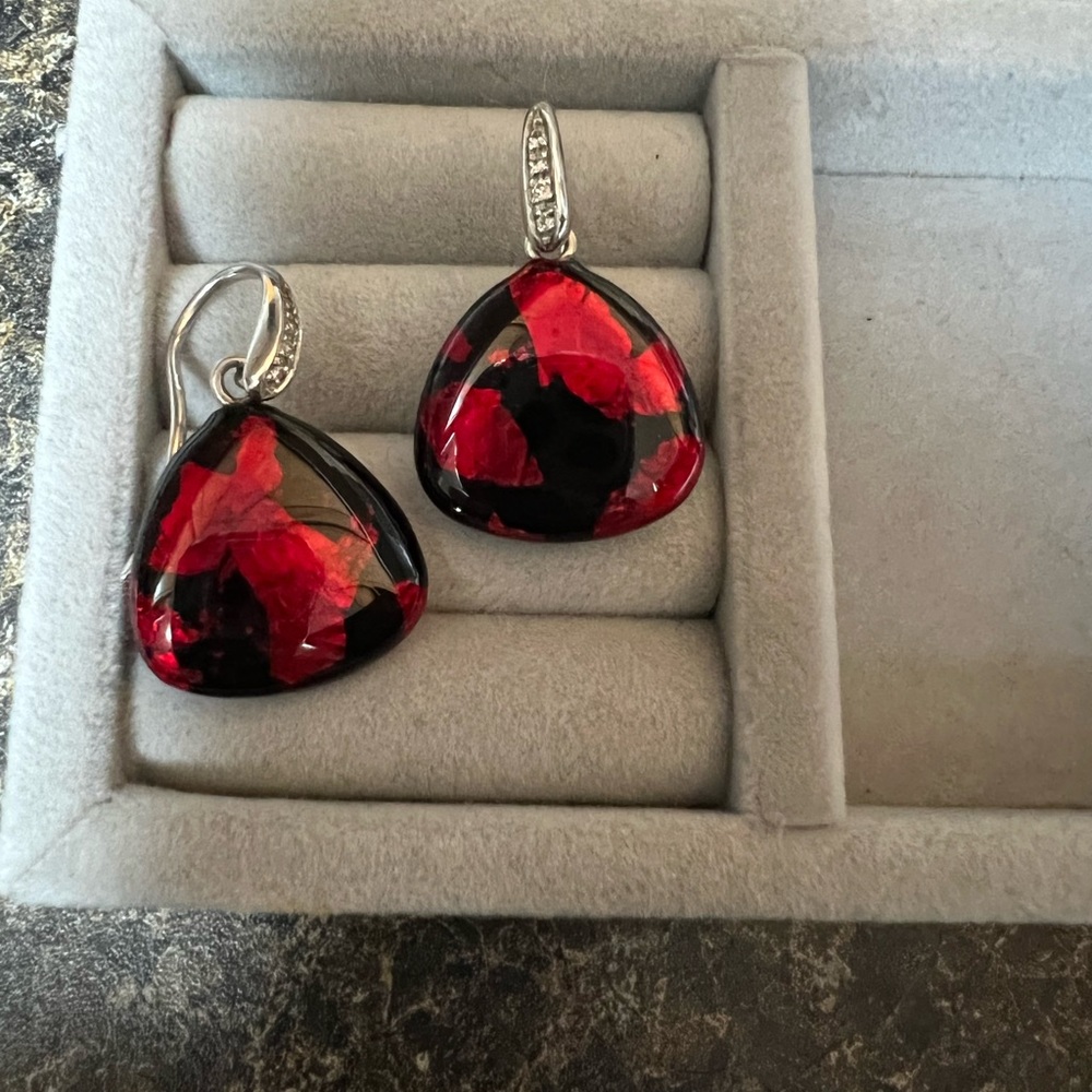 Pair of Enanel Pierced Earrings (Sterling silver) by SOHO.